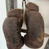 Ancienne paire de gants de boxe en cuir
