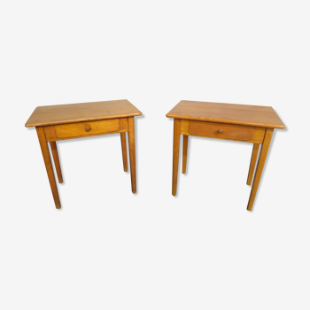 Paire de tables de chevet années 60