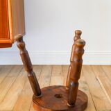 Tabouret tripode en bois avec étoile, Brutaliste, Style Populaire, 1950