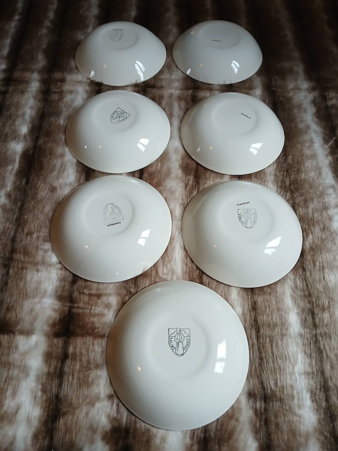 7 small deep plates Salins France