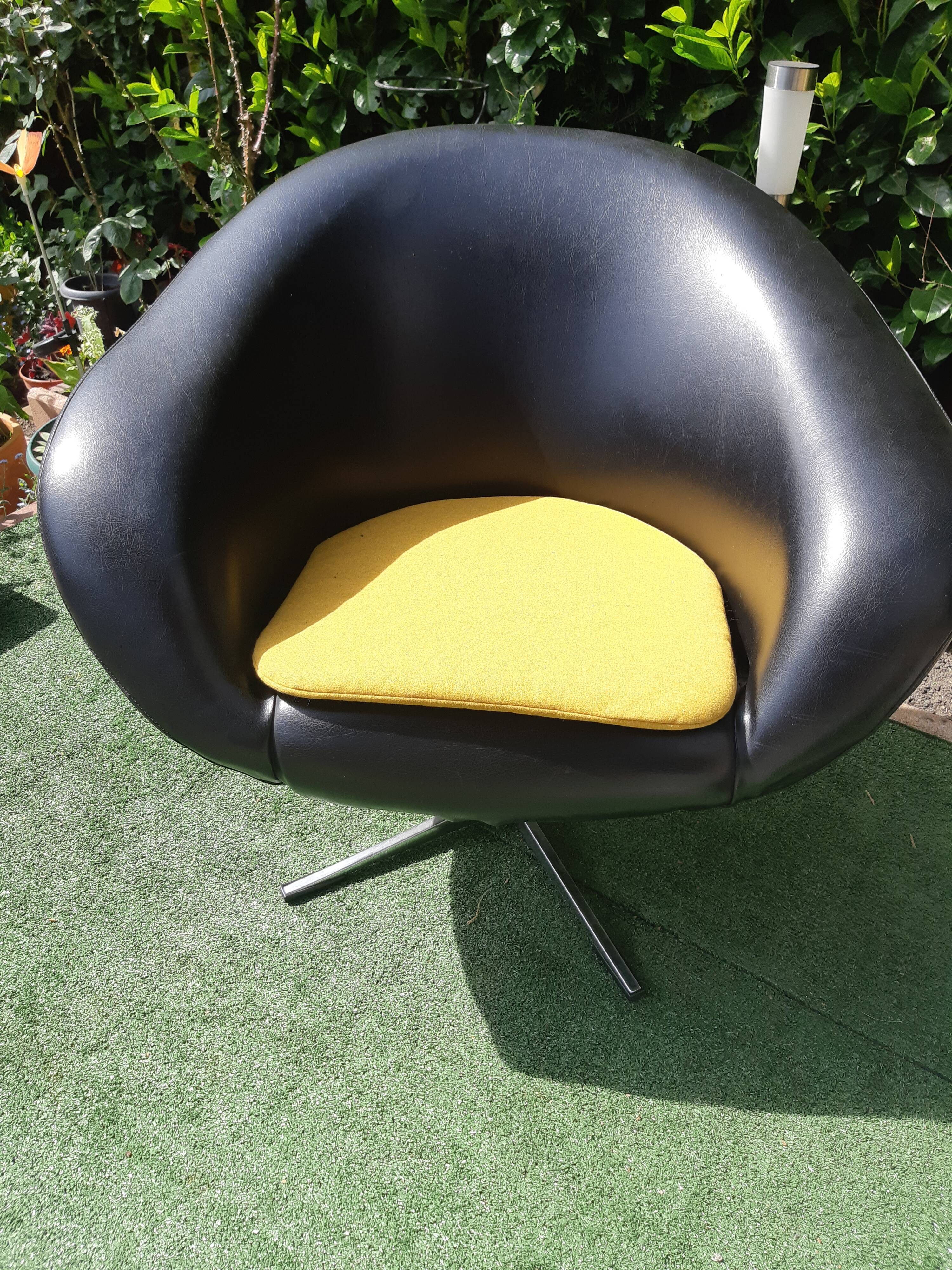 Vintage swivel armchair