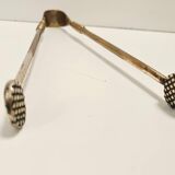 Ensemble d'ustensiles de cheminée en laiton, fer et verre épais, attribué à Fontana Arte