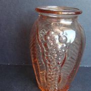 Art Deco vase in pink glass / 4
