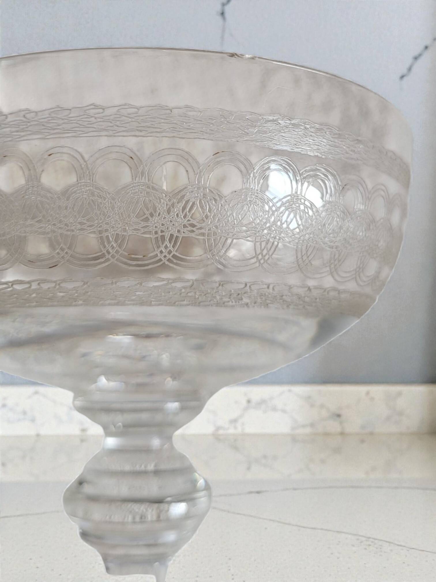 7 crystal champagne coupes