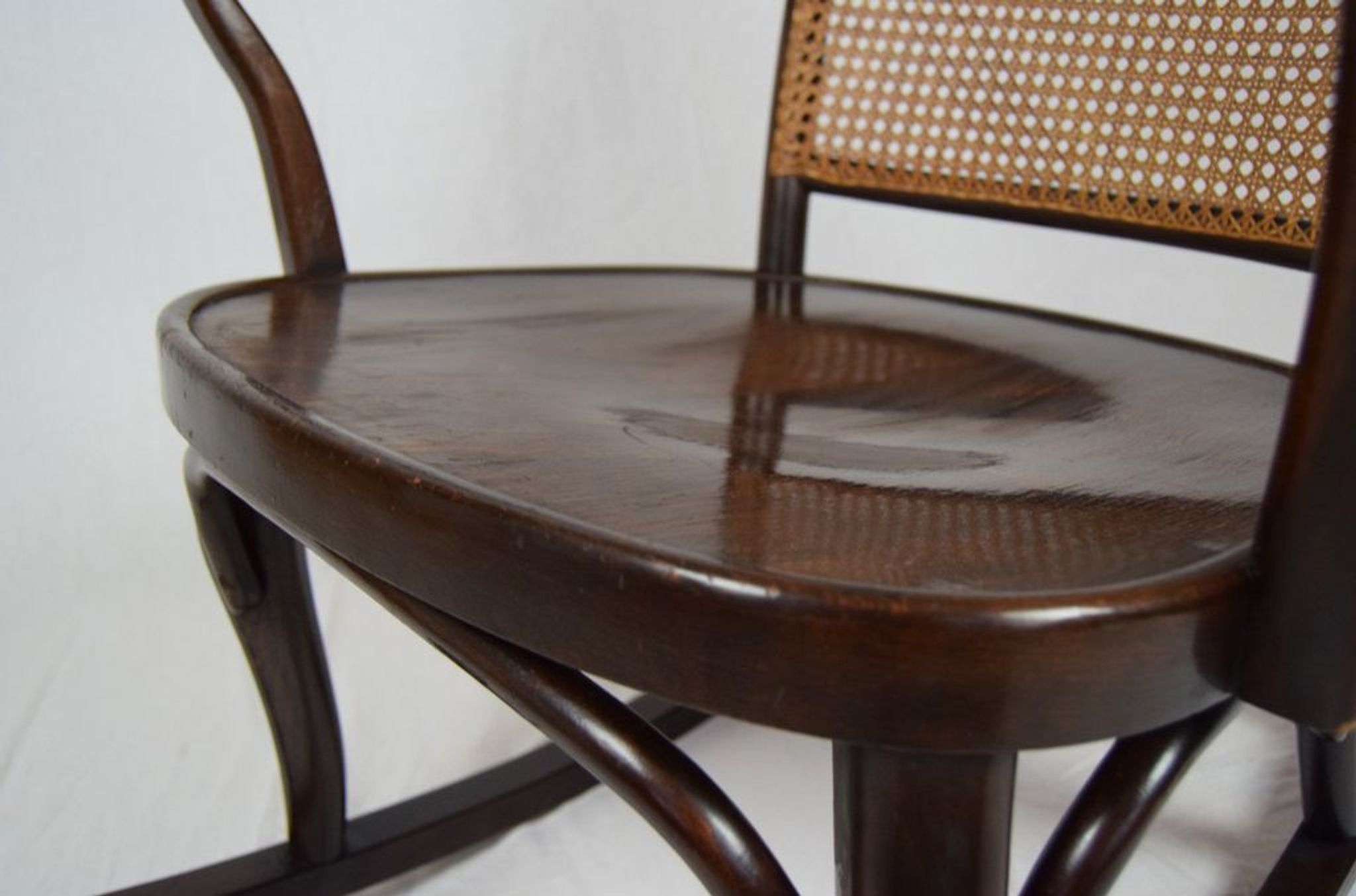 Rocking chair A752 par Josef Frank pour Thonet 1930s