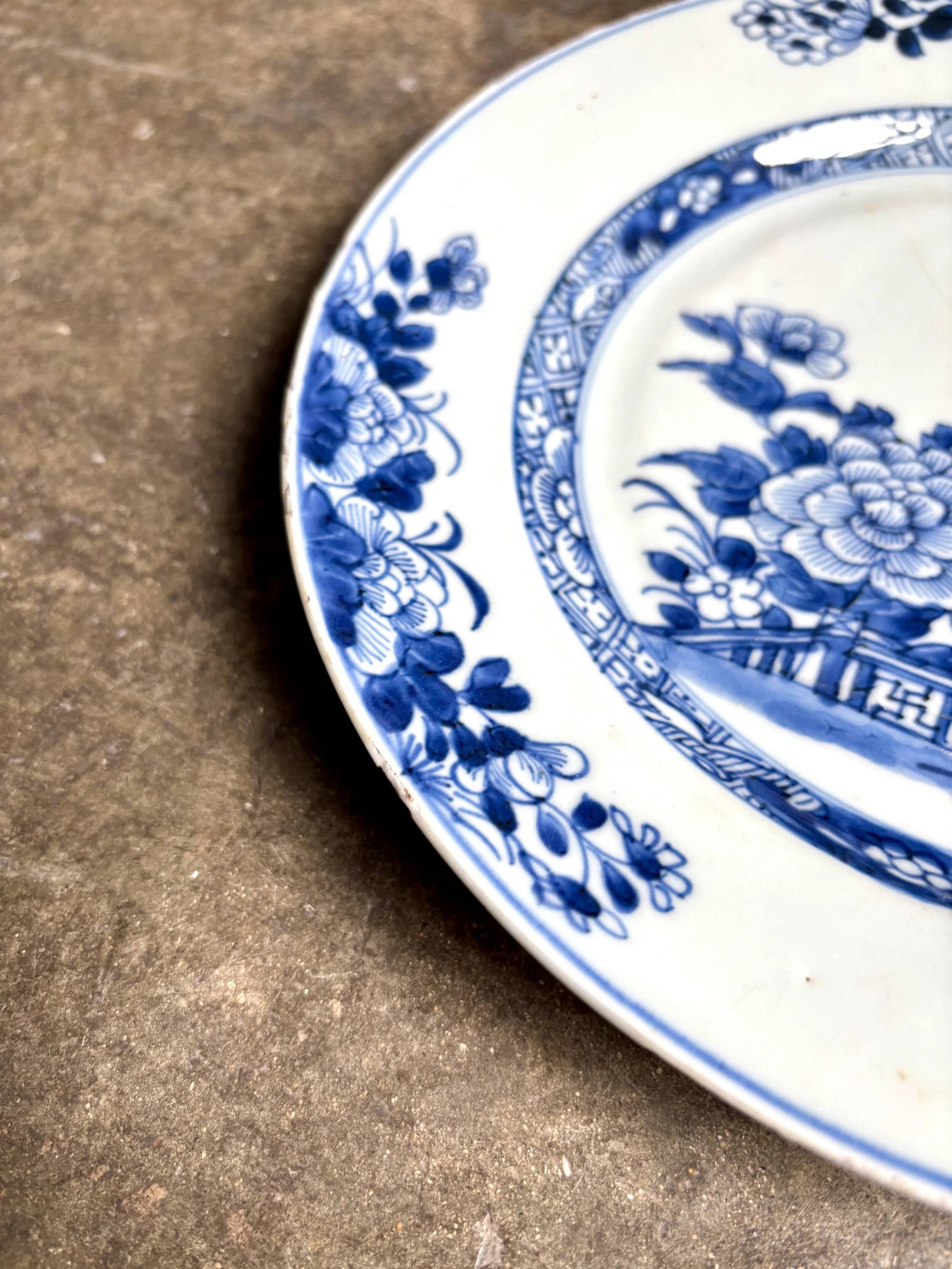 Compagnie des Indes hand-painted porcelain dinner plate, no. 2