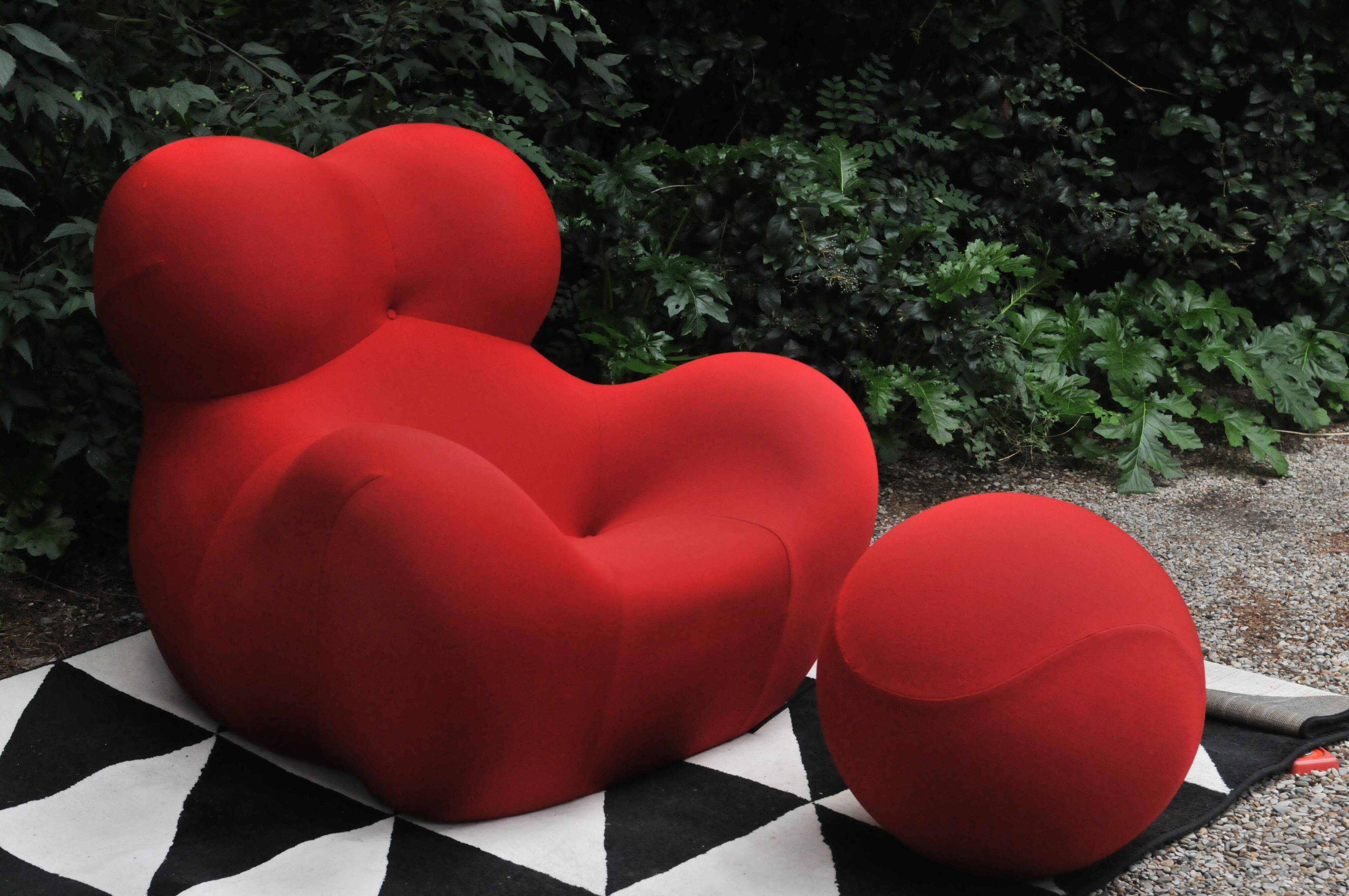 B&B Italia UP5 armchair and footrest UP6 Gaetano Pesce