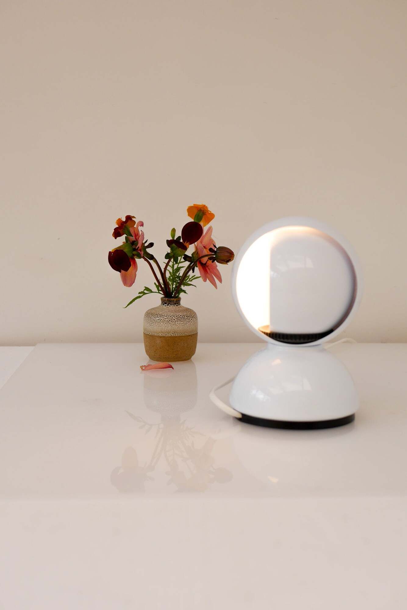 Table lamp "Eclisse" by Vico Magistretti for Artemide, Italy, 1965
