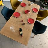 Adjustable oak farm table