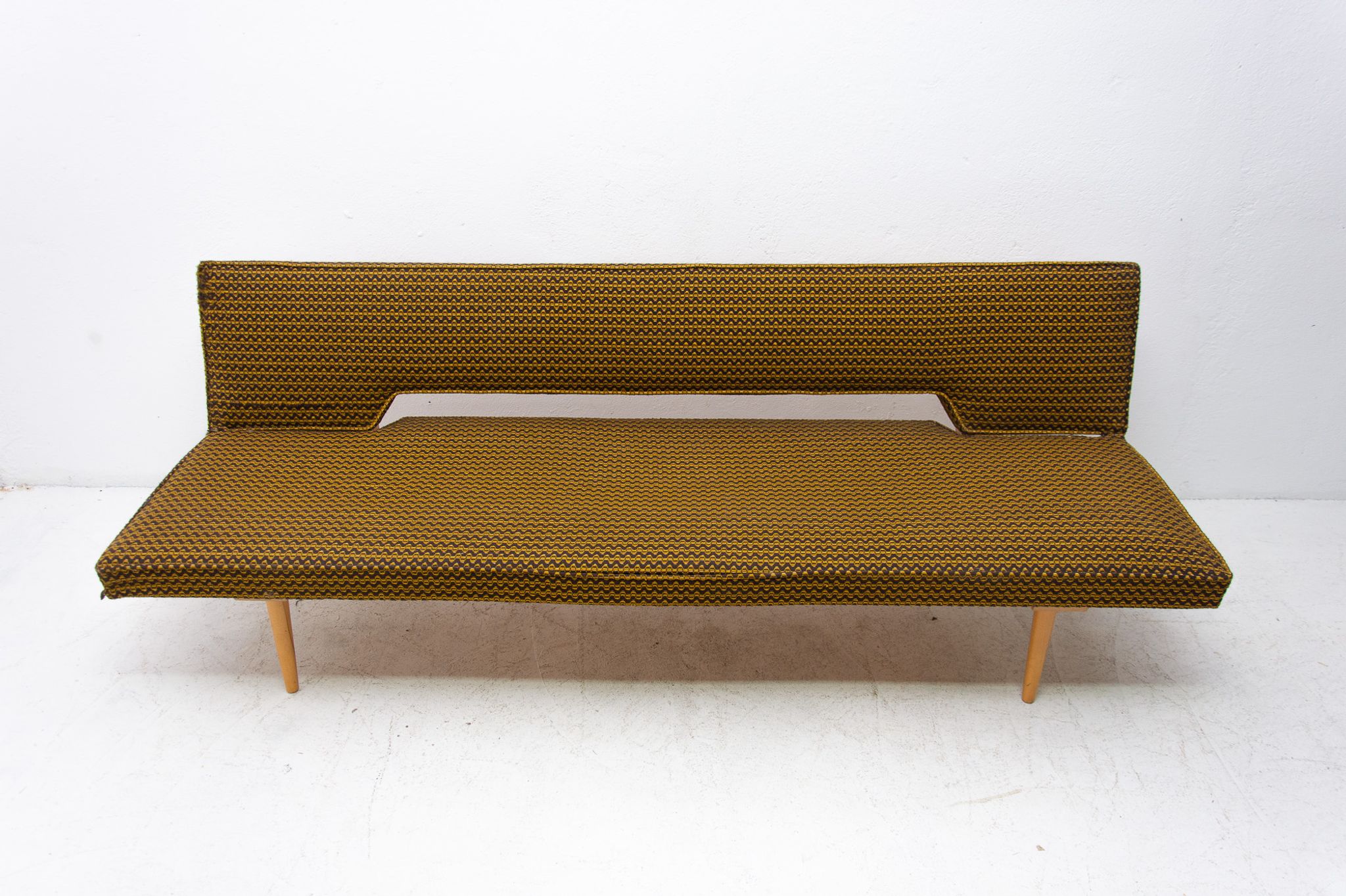 Canapé réglable du milieu du siècle par Miroslav Navrátil, années 1960, Tchécoslovaquie