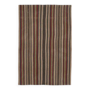 Tapis kilim vintage turc Oushak fait à la main en laine et coton marron 136x214