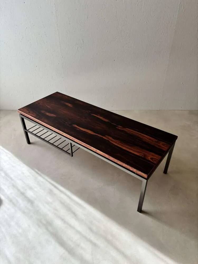 Mid-century design coffee table in rosewood from the 1960s.