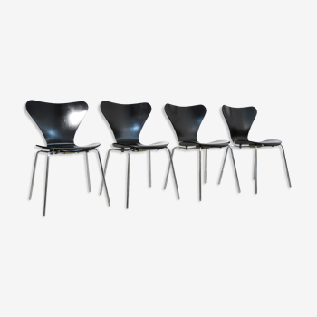 Set of 4 butterfly chairs 3107 by Arne Jacobsen for Fritz Hansen, 1976 Denmark