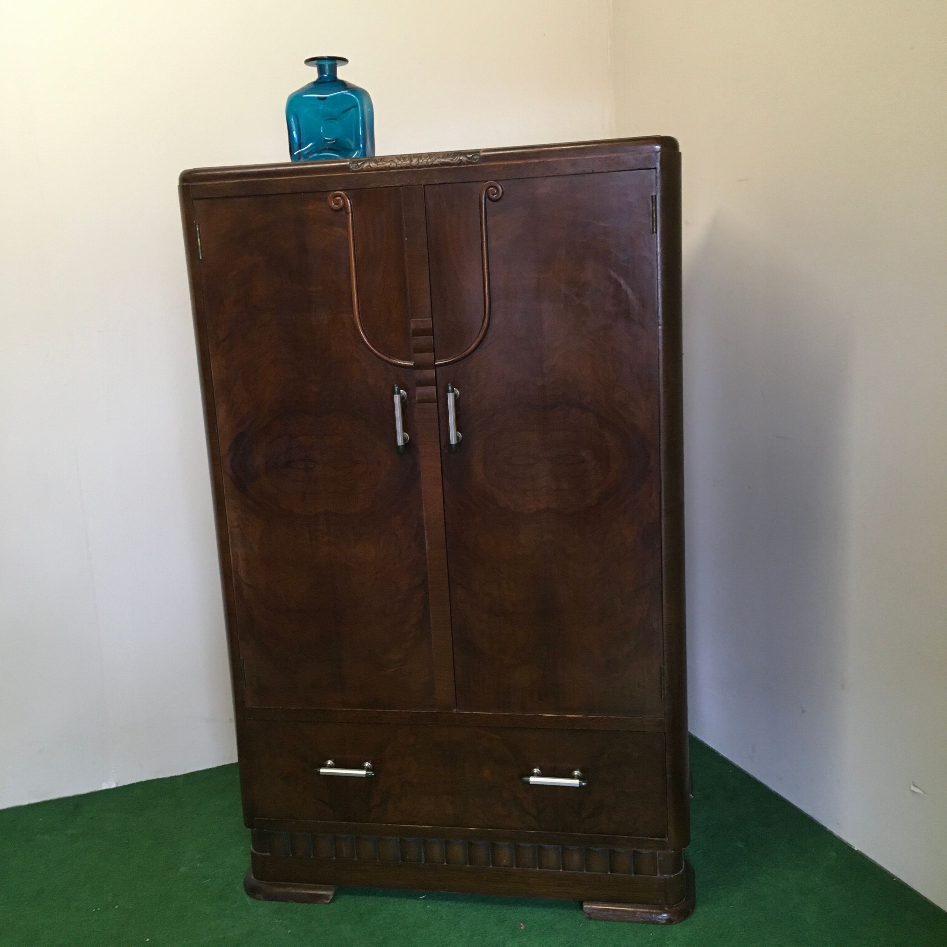 Art deco cabinet