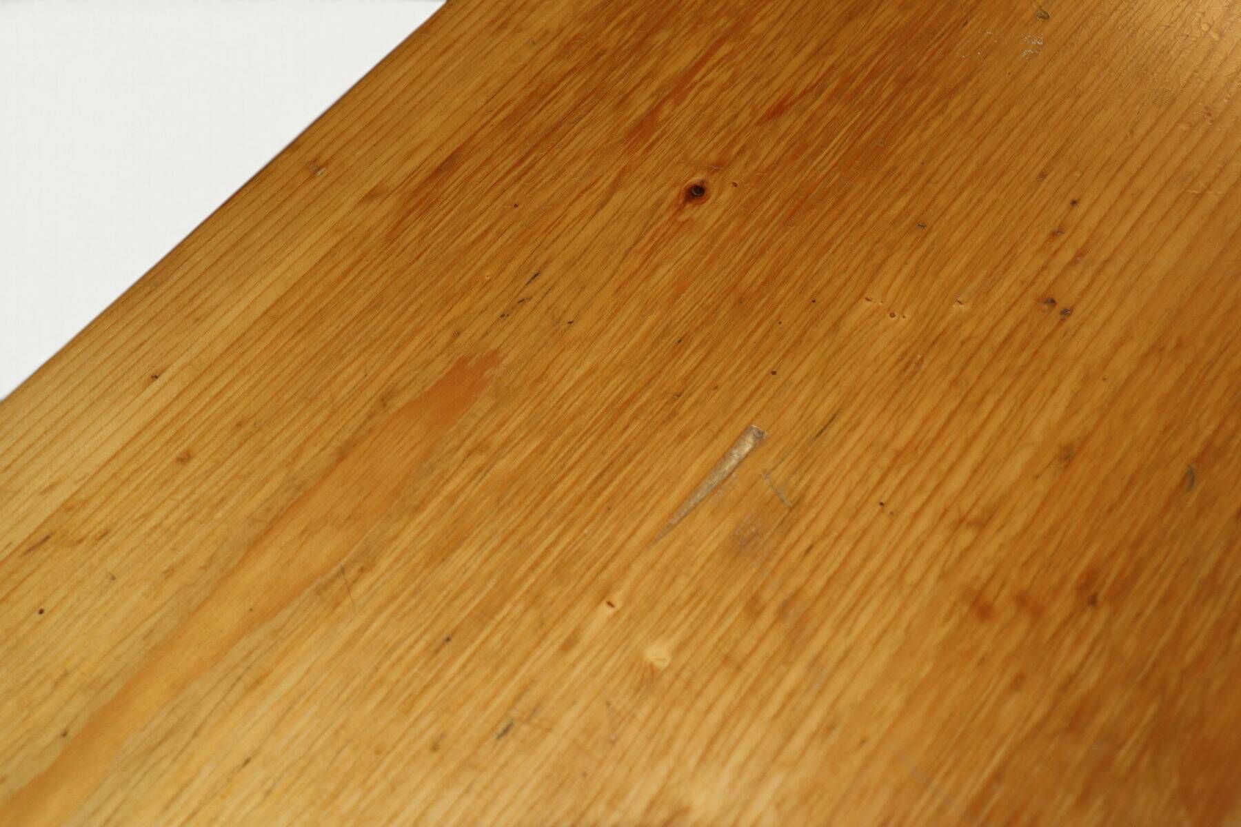 Table René Martin en pin massif moderniste, 1960