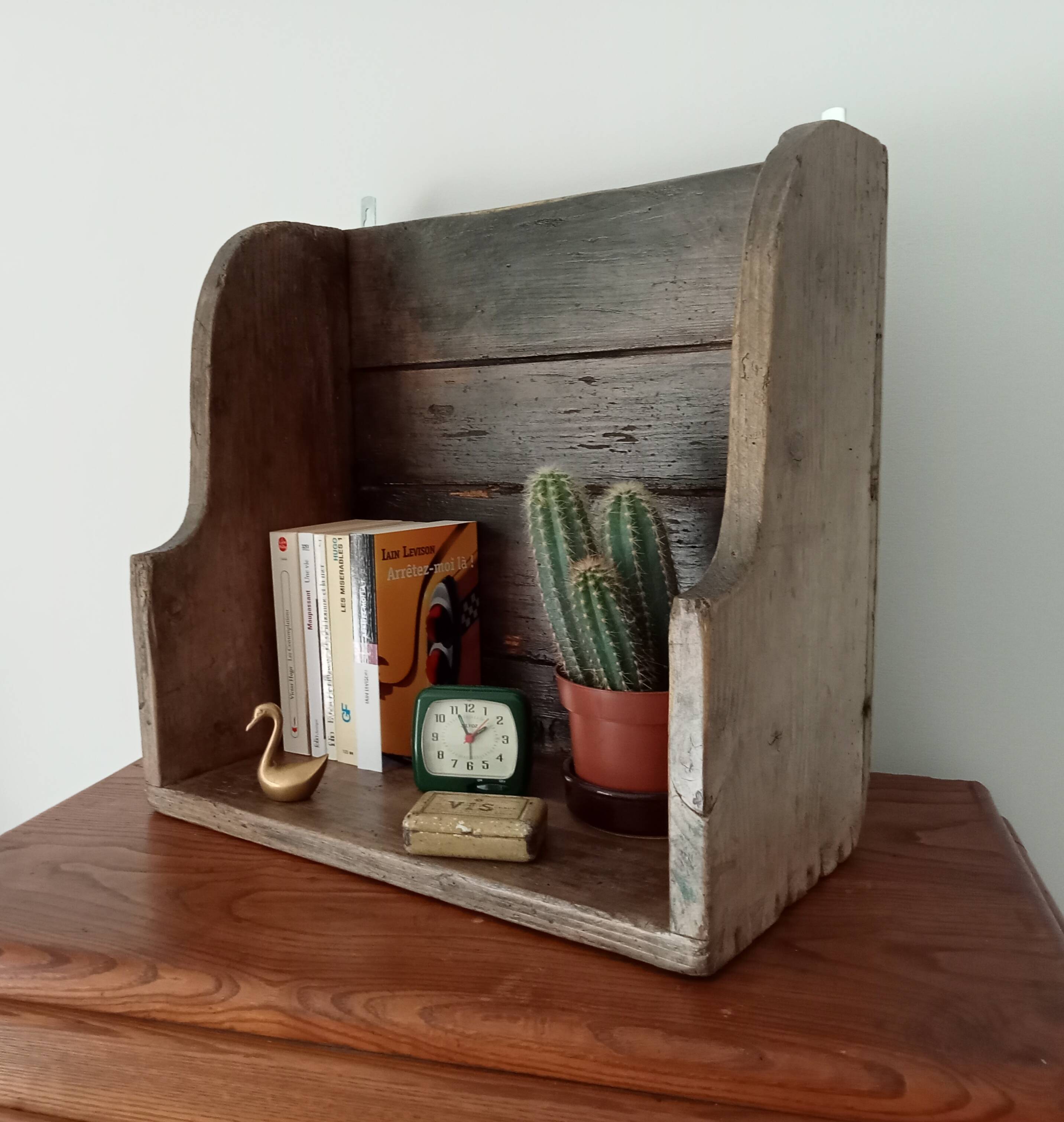 Old wall shelf Triolot
