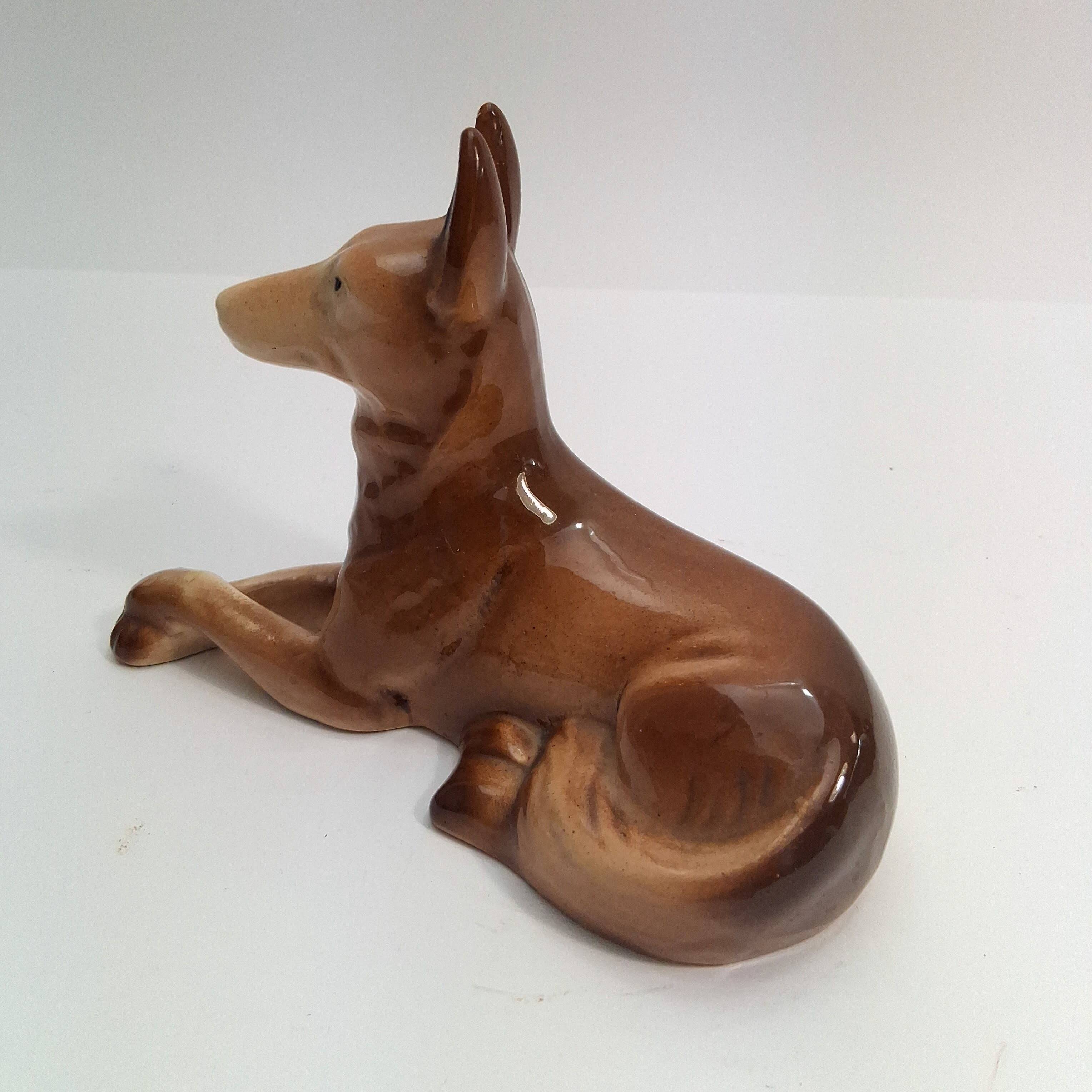 Saint Clement - Figurine - Resting Dog - Ceramic