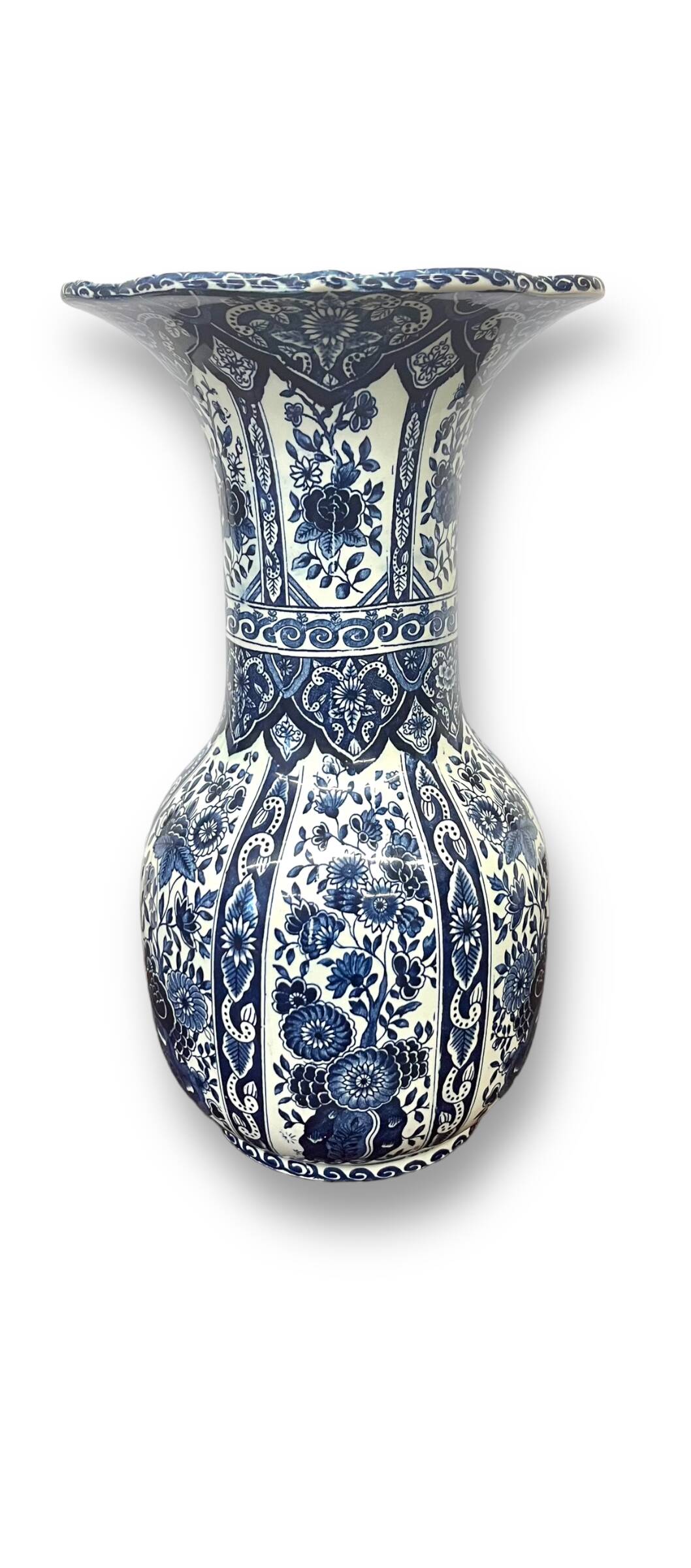 Vase bleu Delft motif floral