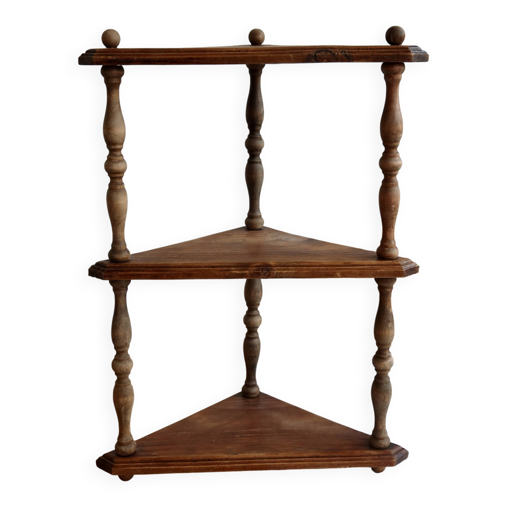 Vintage wooden corner wall shelf with 3 levels – Turned wooden supports
