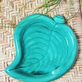 Vallauris green leaf bowl, empty pocket