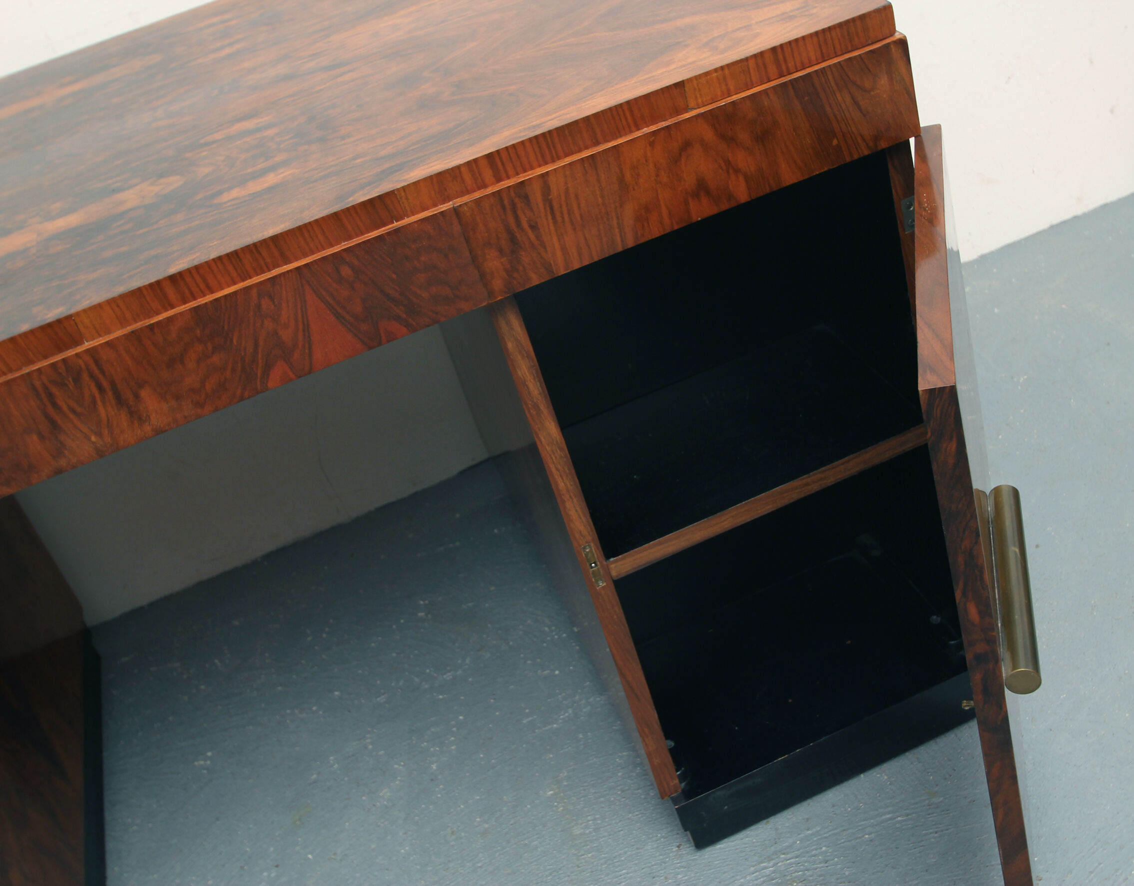1930s Art Deco Desk caucasian walnut