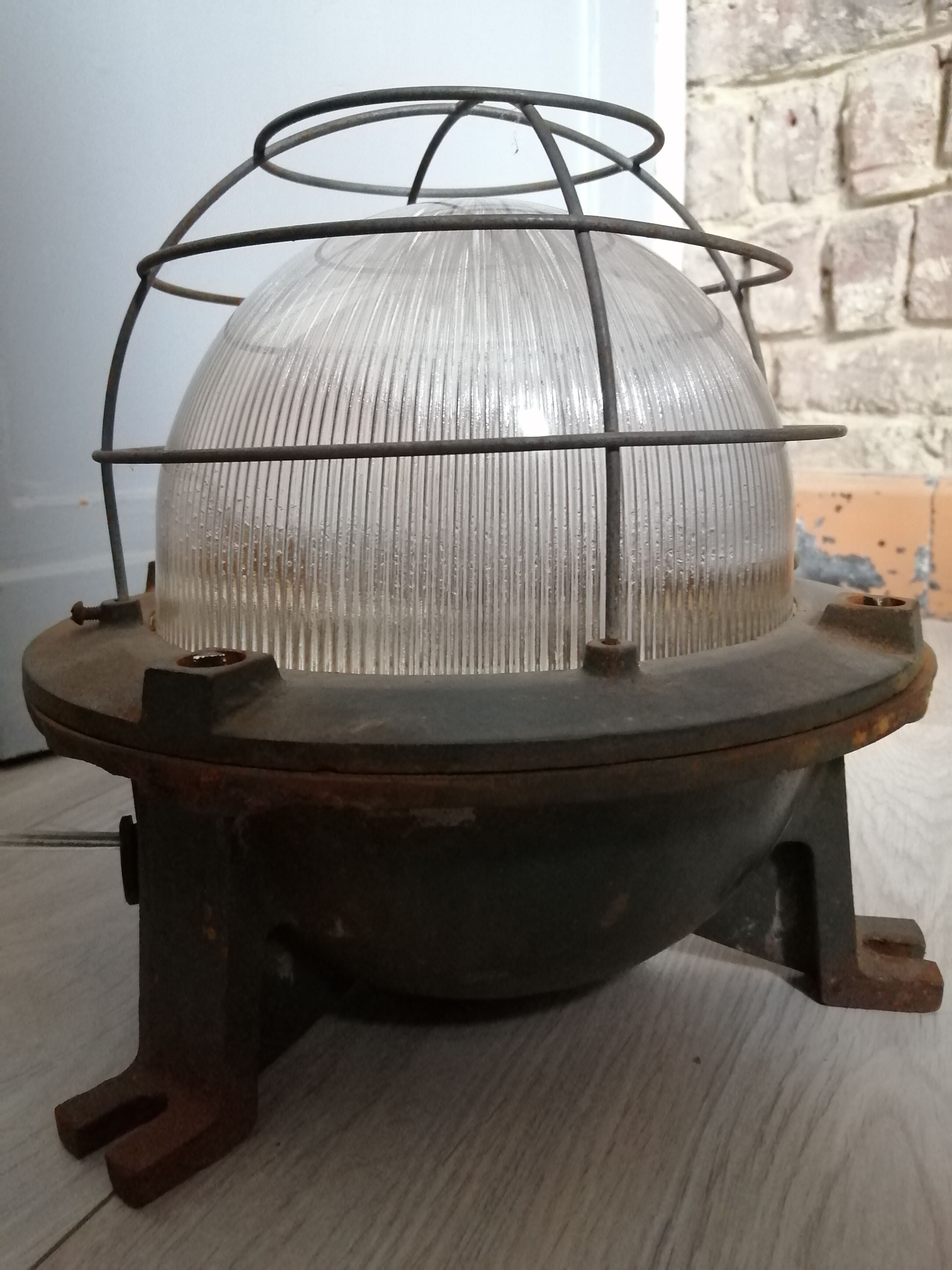 Lampe industrielle