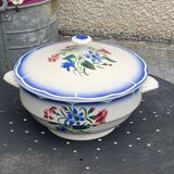 Soup tureen, Elorn model, Digoin and Sarreguemines, France, carnation motifs