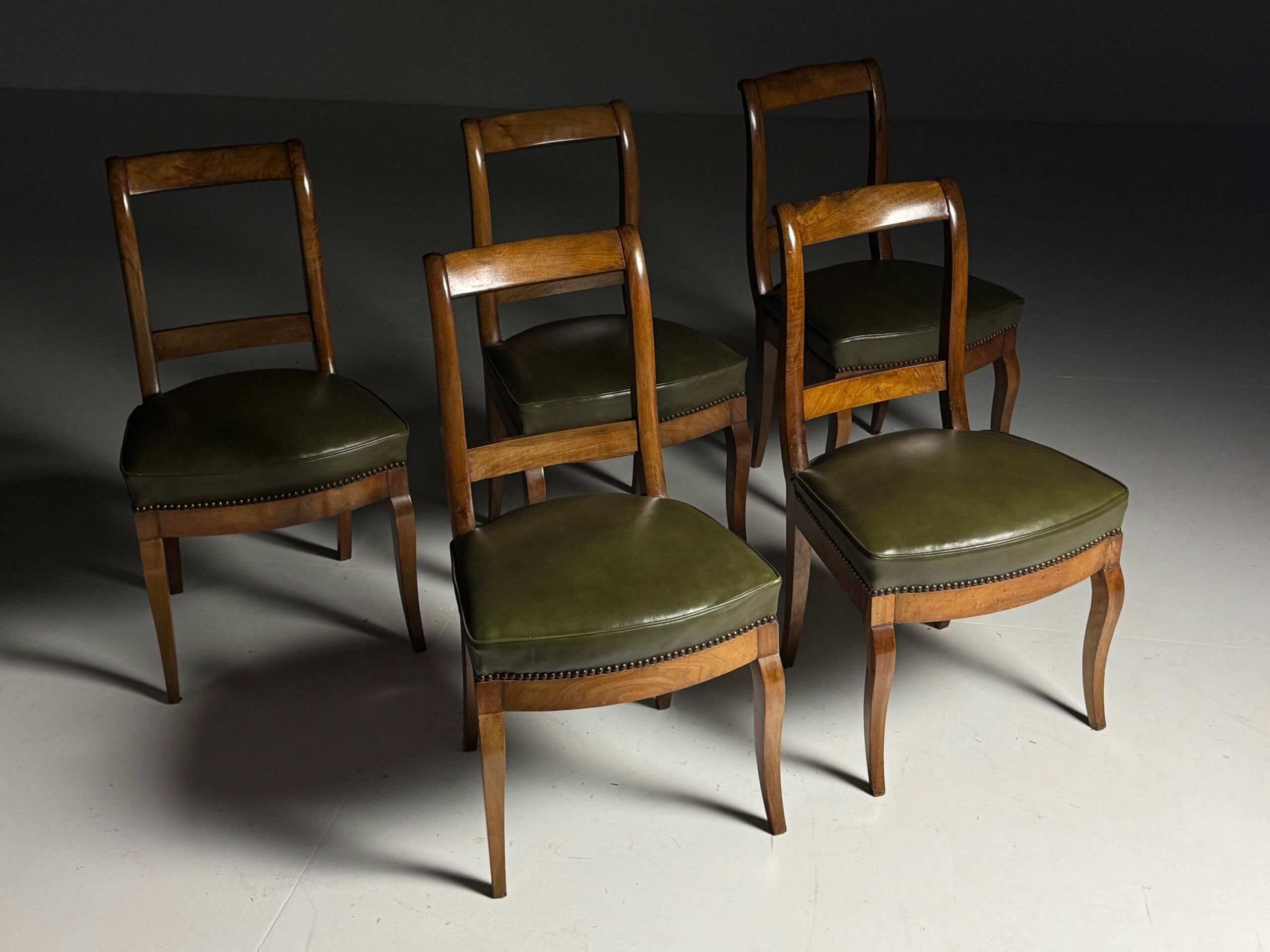 Set of 5 dining chairs