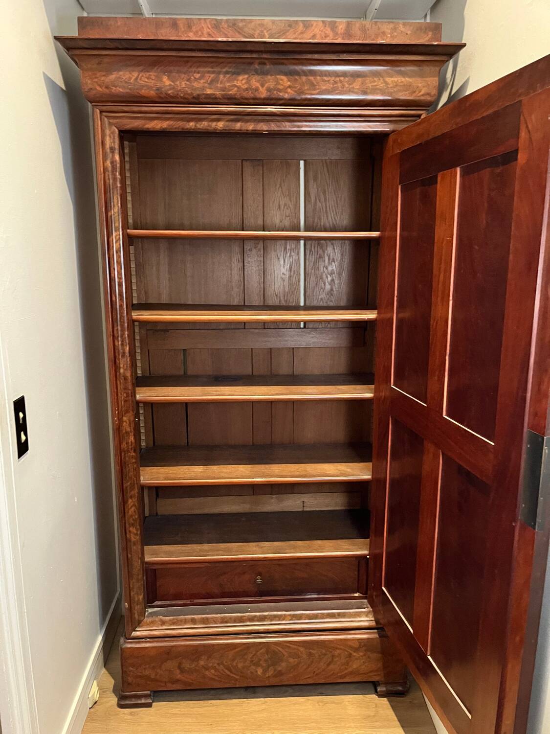 Armoire