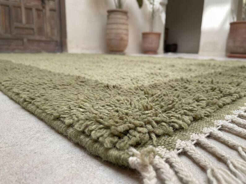 Berber Beni Ourain rug from Morocco, size 150/250 cm.
