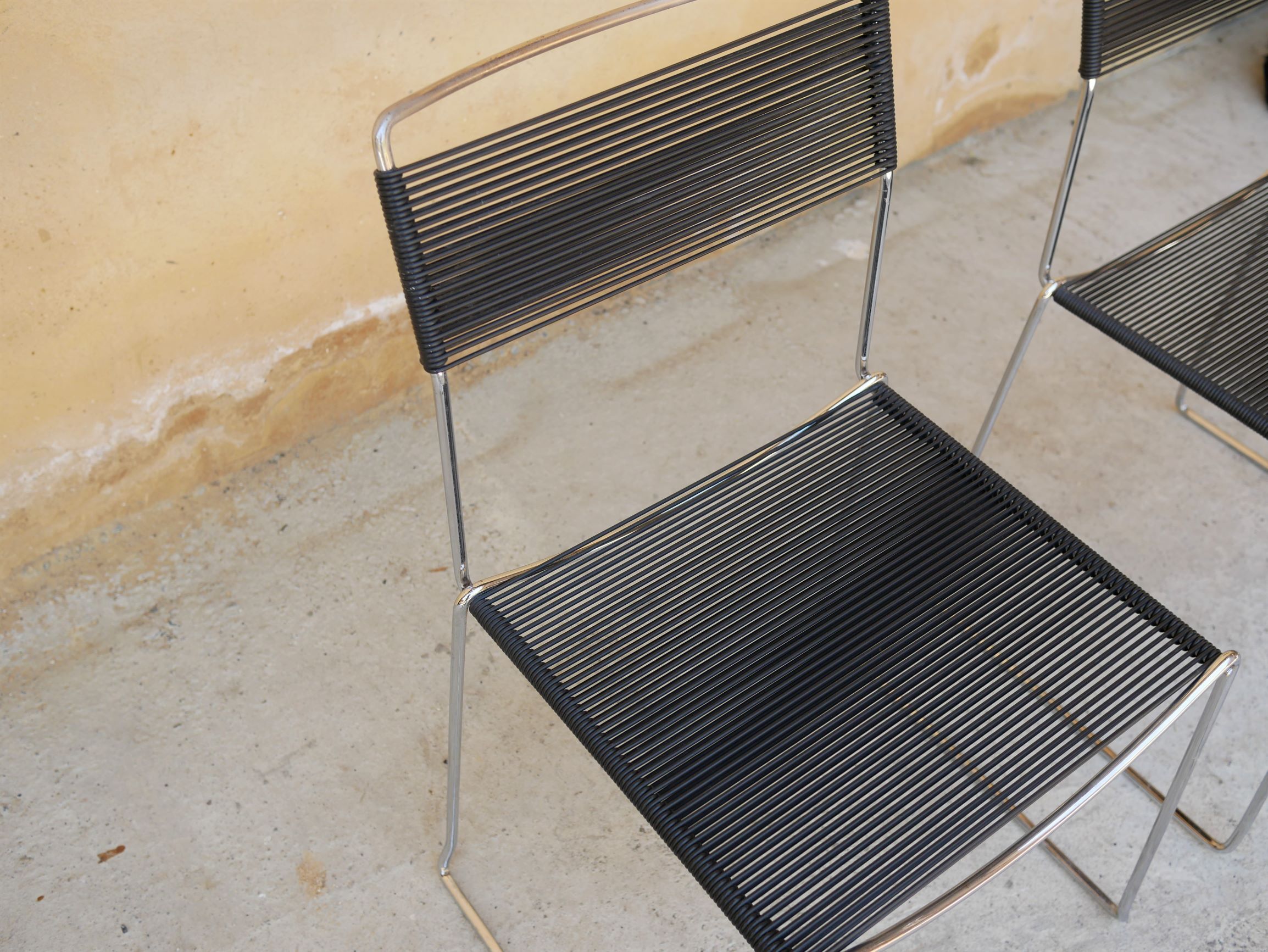 Black vintage scoubidou chair