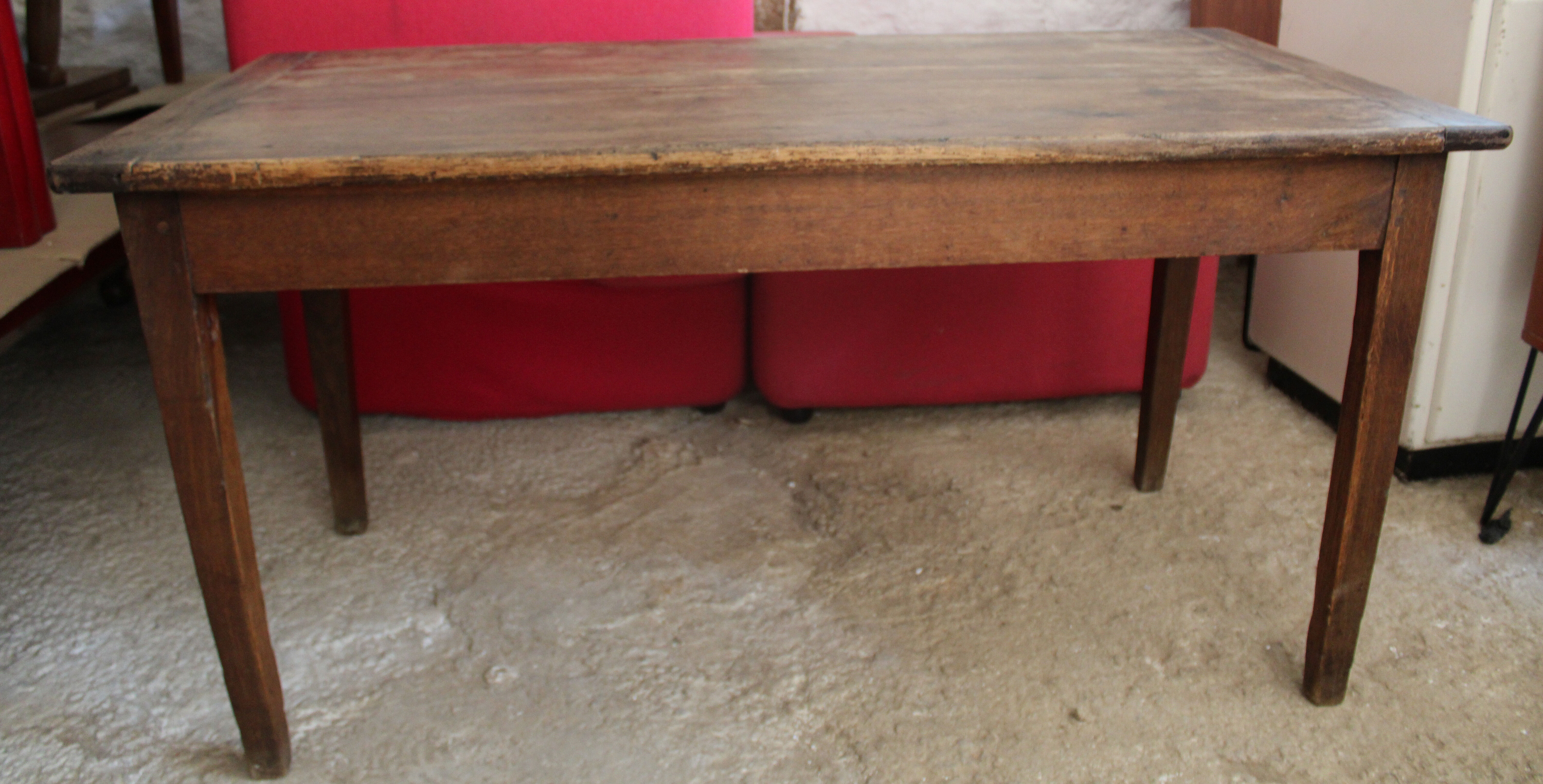 Oak farm table with 2 drawers