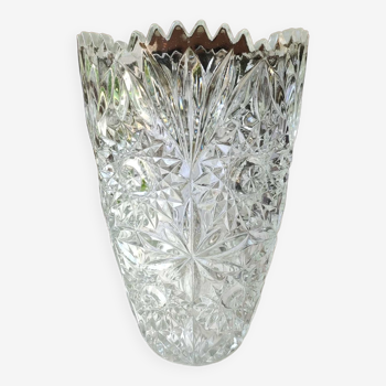 Vase Bohème, en cristal moulé. Boho chic. Motifs floraux/Étoilés. Bords crantés. Haut 29,5 cm