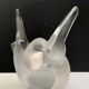 Vase pique fleurs aux colombes Lalique