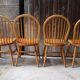 Série de 4 chaises à barreaux