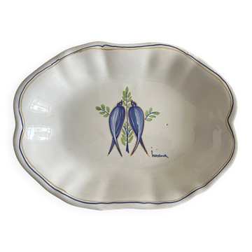 vintage plate in earthenware with birds
