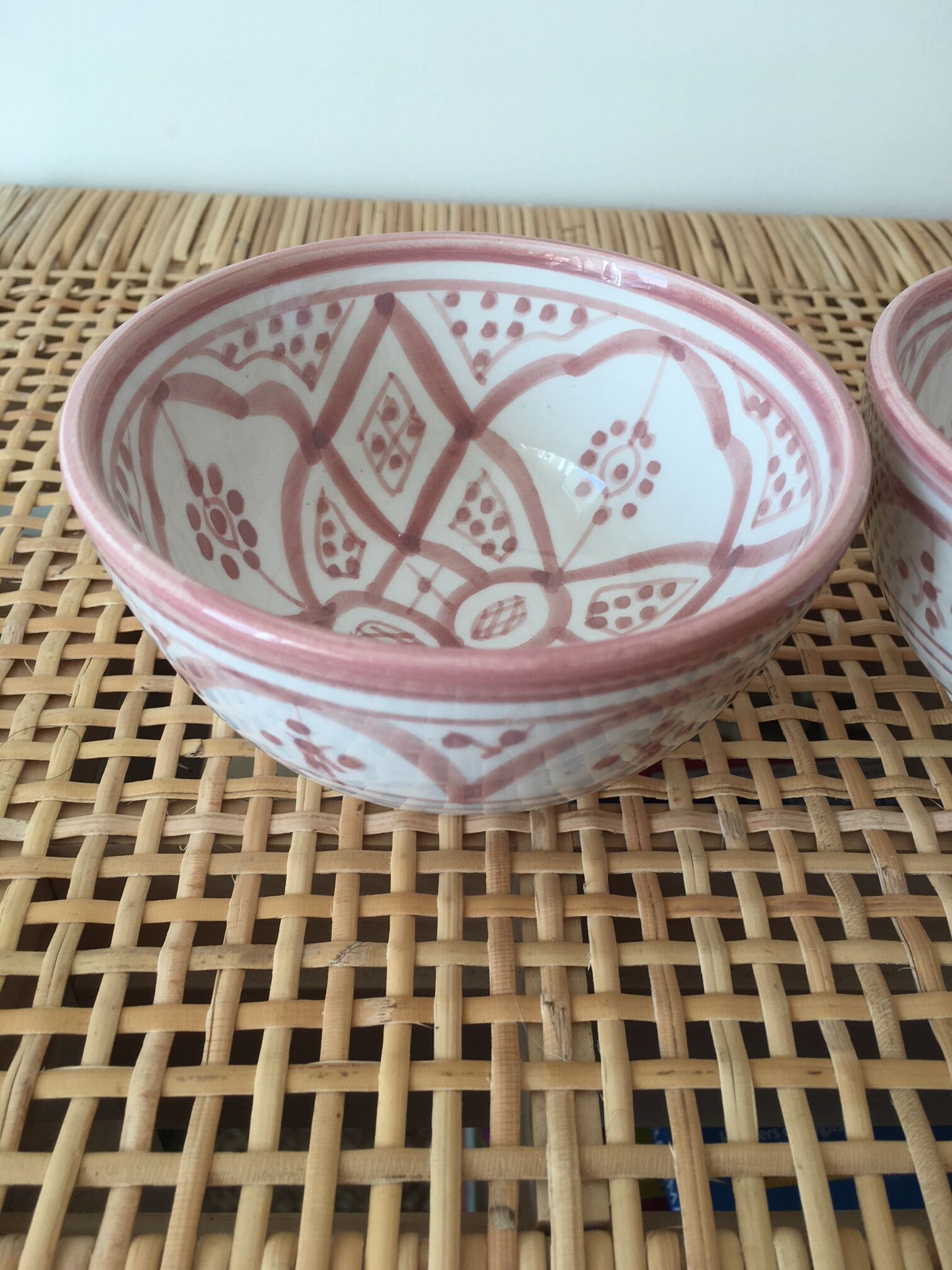 Lot of ceramic bowls pale pink