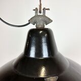 Suspension industrielle en émail noir avec dessus en fonte, années 1950