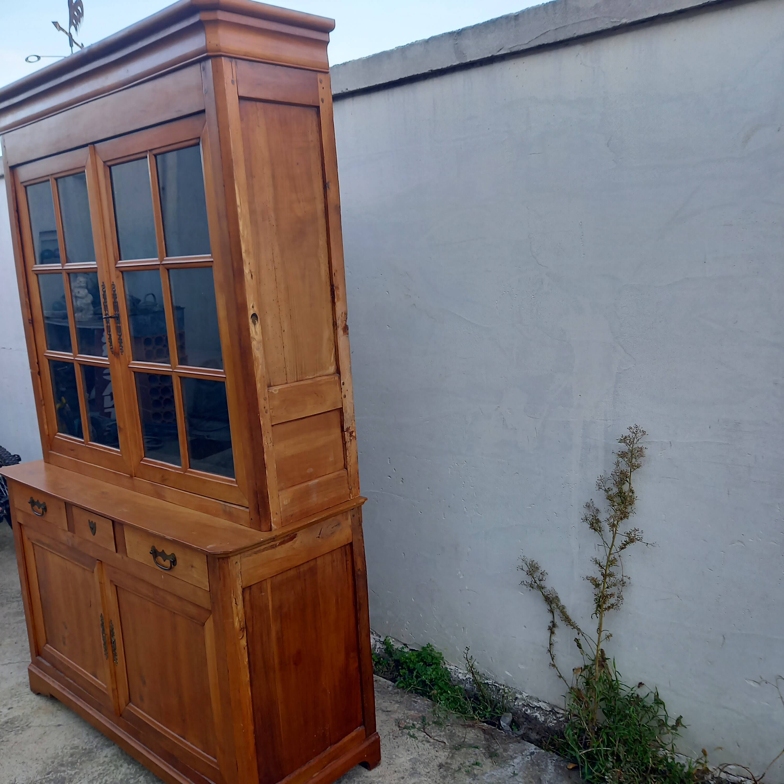 Buffet 2 glazed body