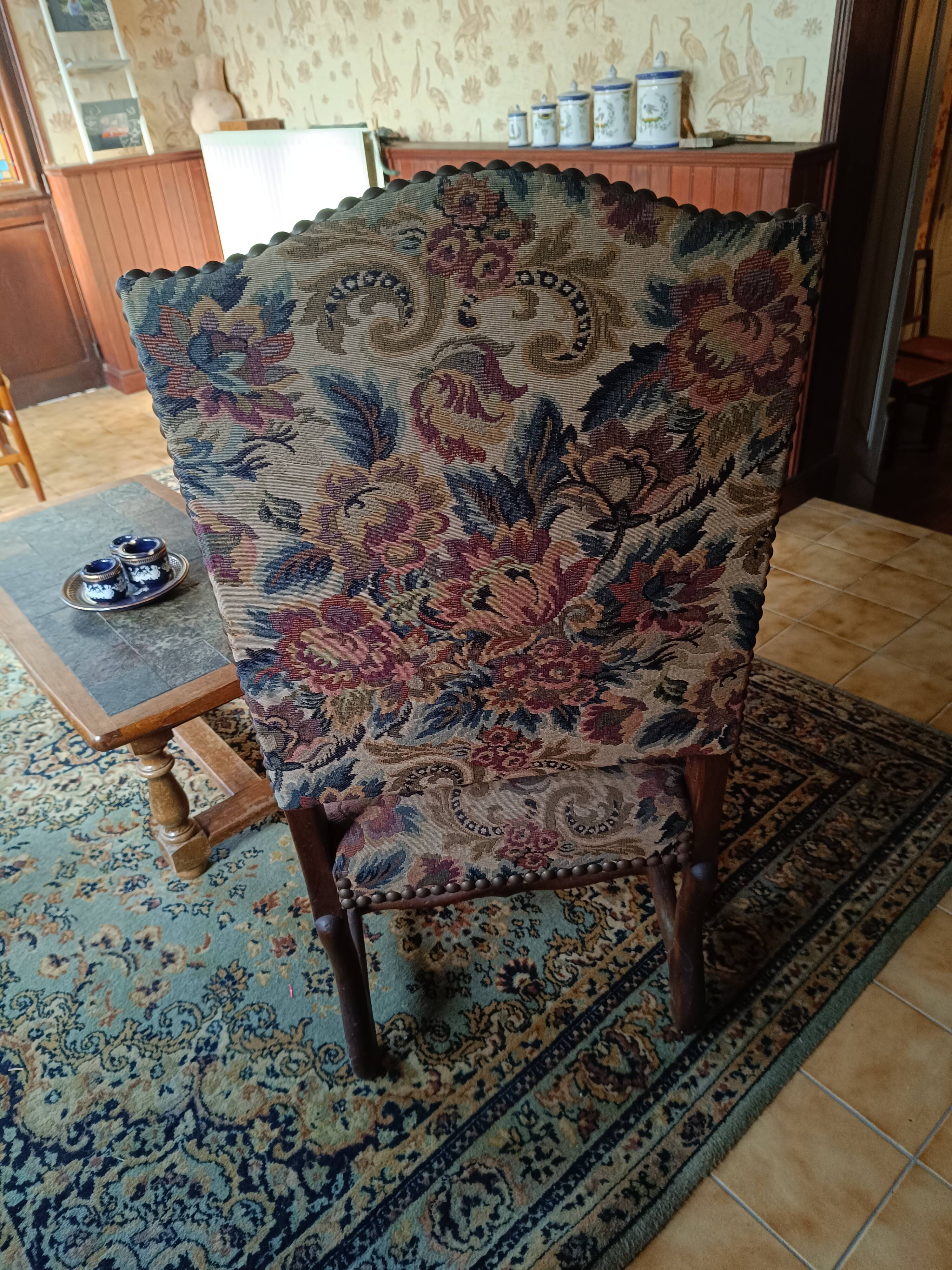 Fauteuil style louis xiii