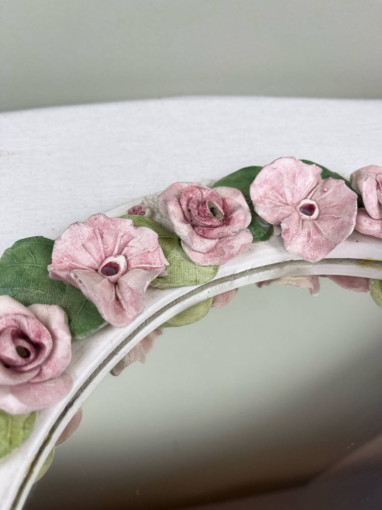 Mirror with a flower crown