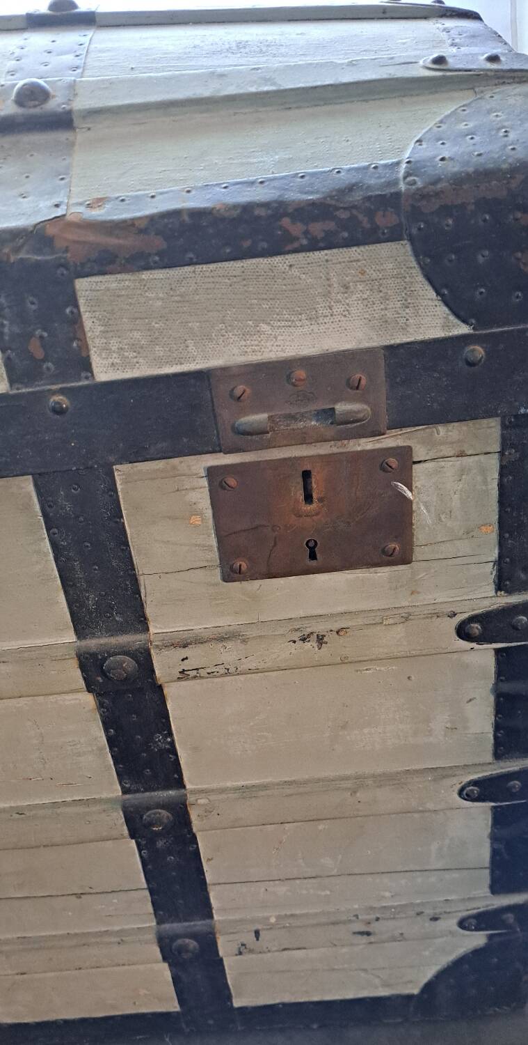 Trunk from your early 20th century