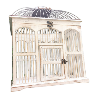 Bird aviary
