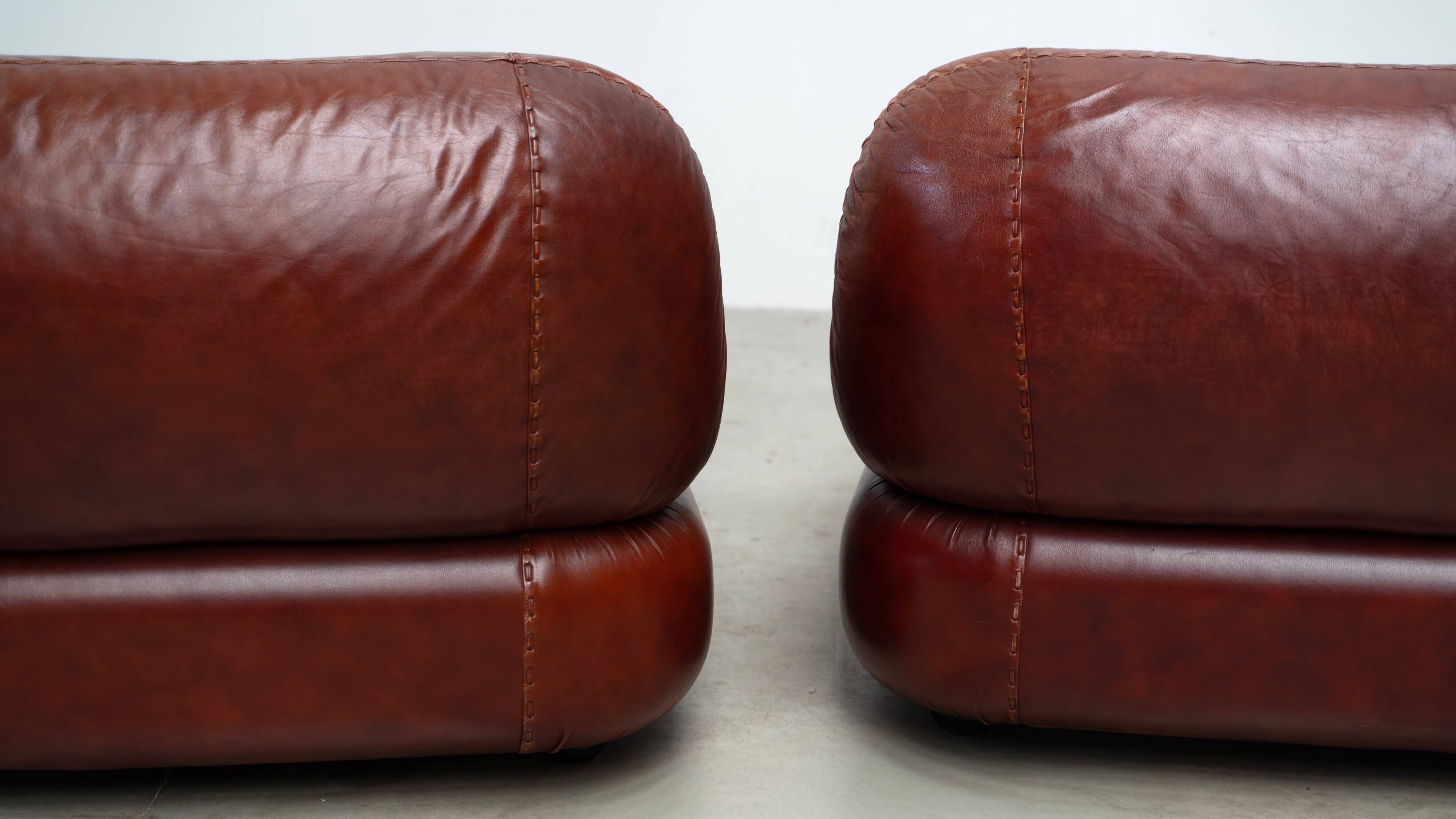 Ensemble de deux fauteuils lounge en cuir Sapporo par Mobil Girgi