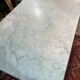 Commode Louis Philippe en pitchpin sur plinthes