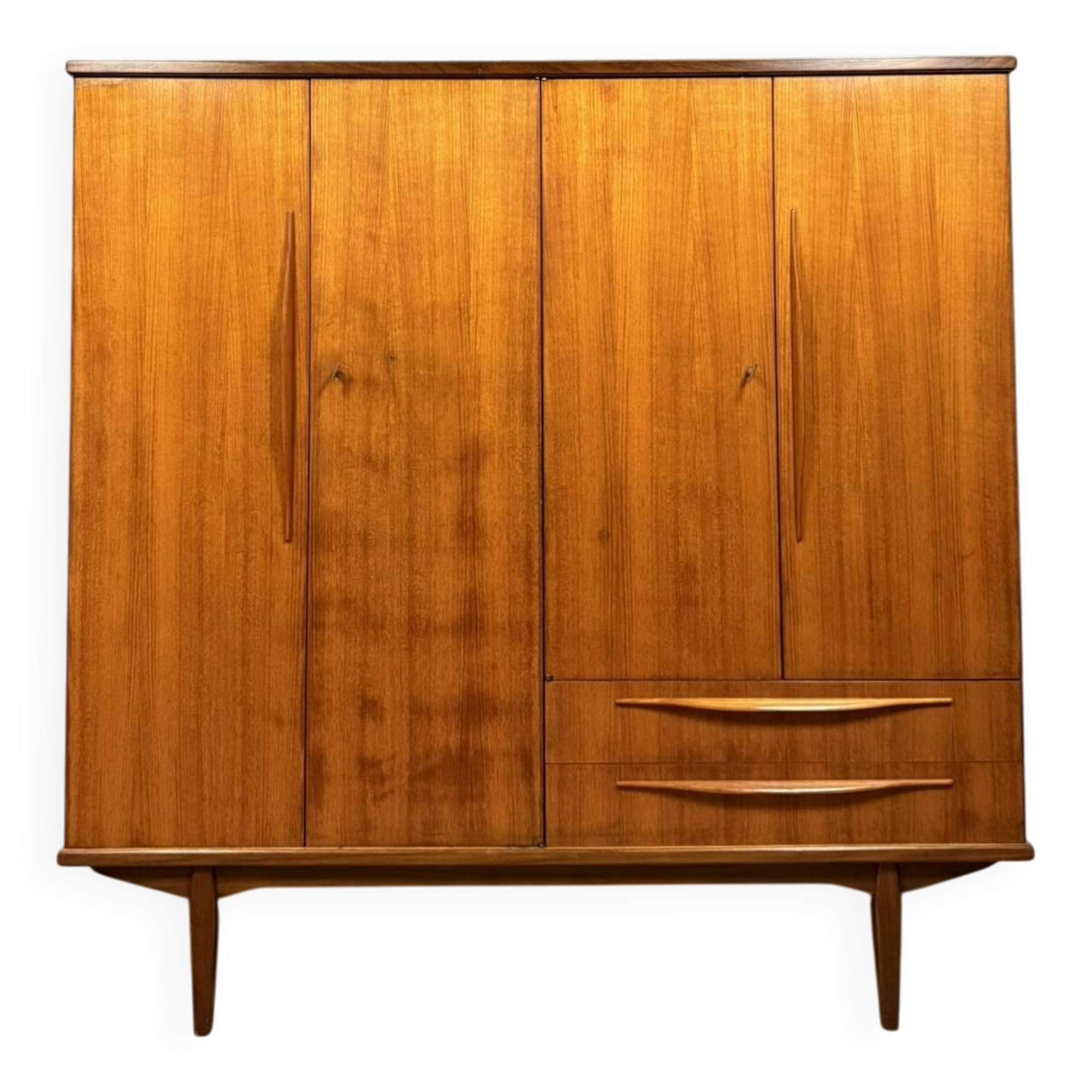 grande Armoire type scandinave des années 60 en teck