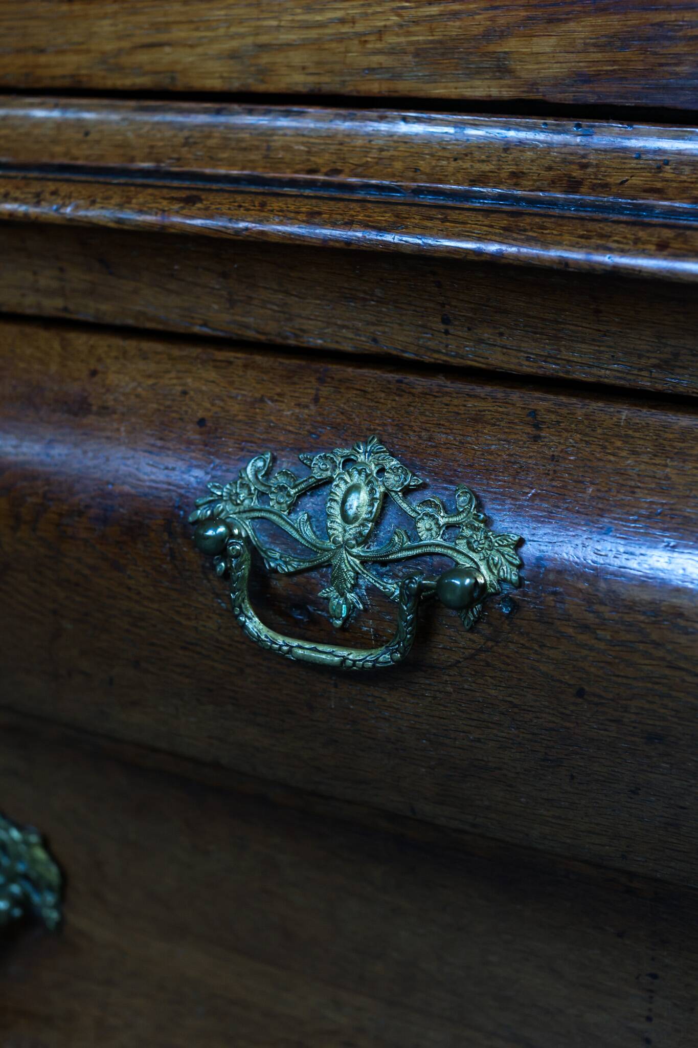 Bombe armoire hollandaise xviiie siècle