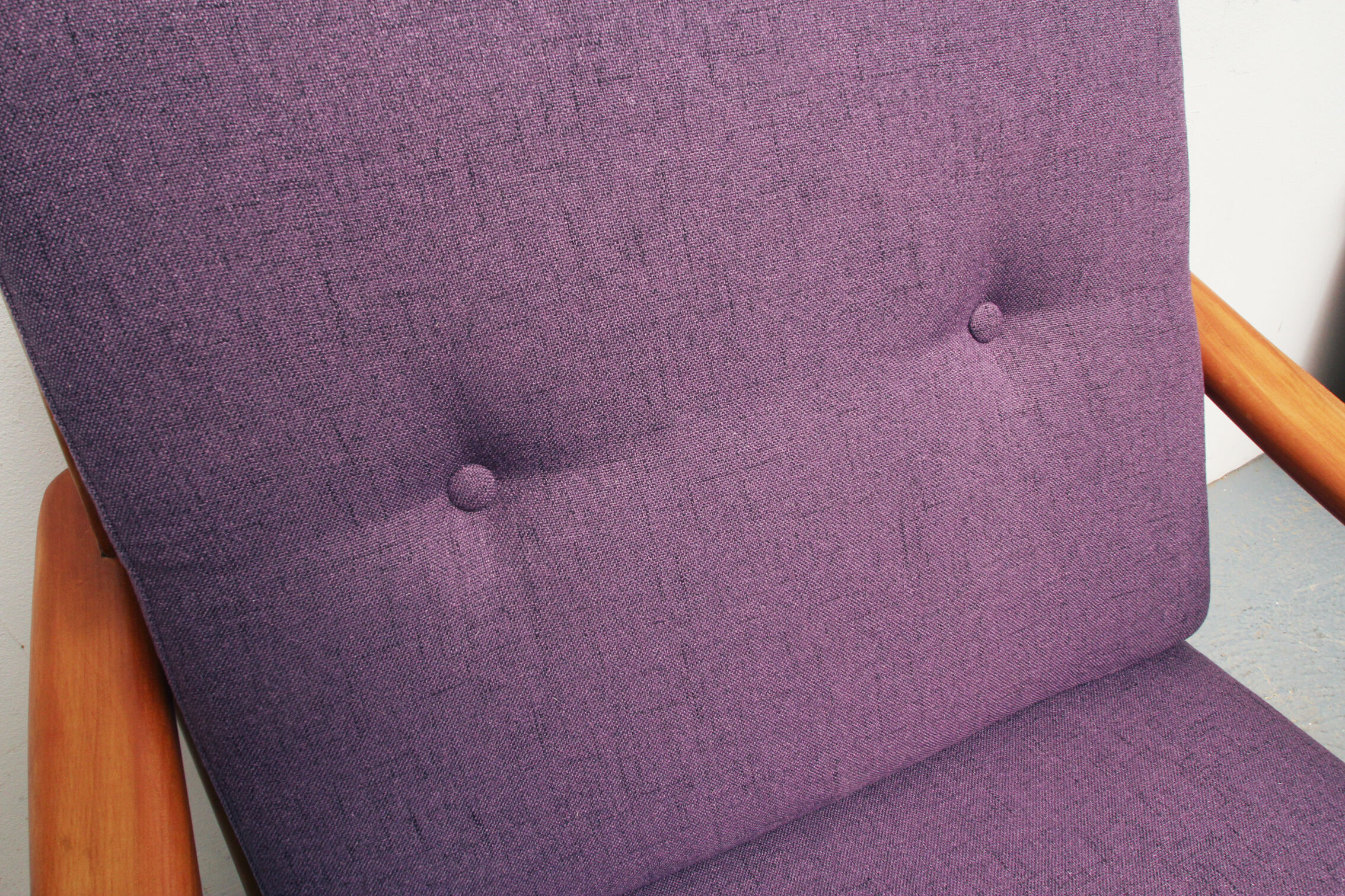 Fauteuil violet 1950