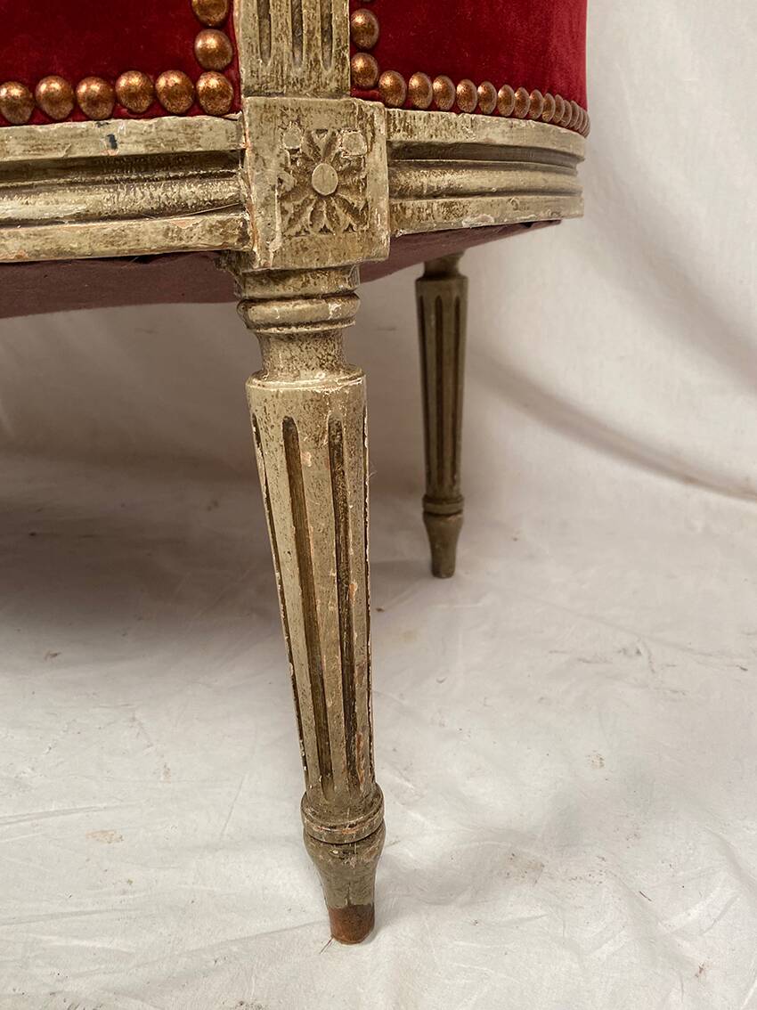 Canapé corbeille de style Louis XVI, fin XIXe-début XXe