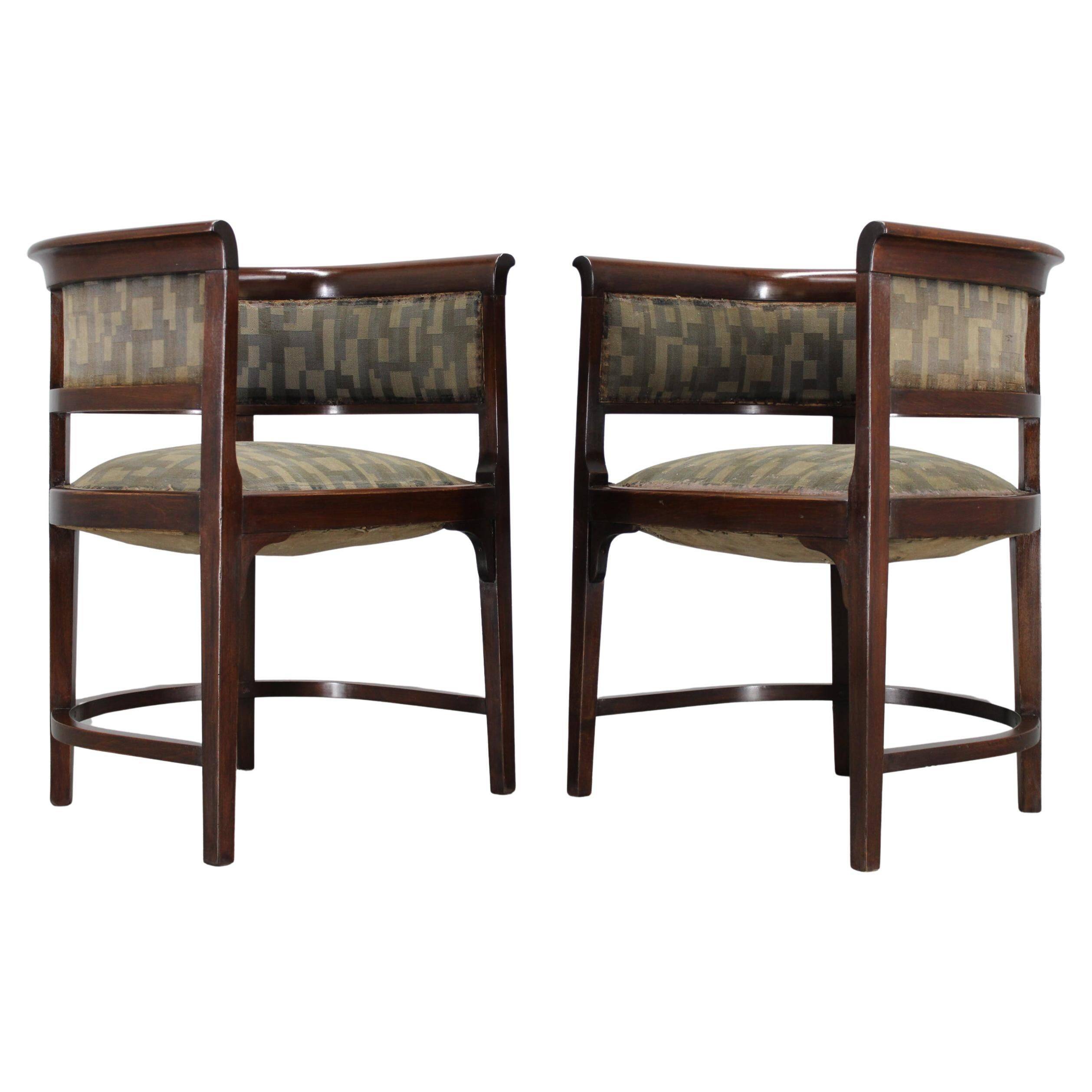 1920s pair of bentwood armchairs, Czechoslovakia